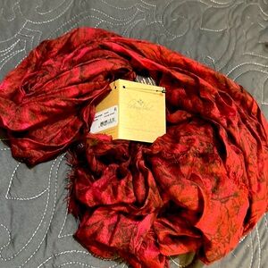 Patricia Nash scarf etched roses